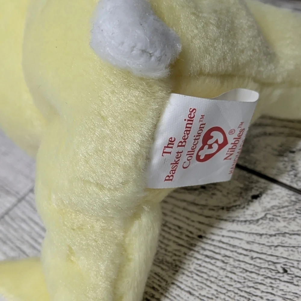 Ty Nibbles Yellow Bunny Plush with Carrot and Bow